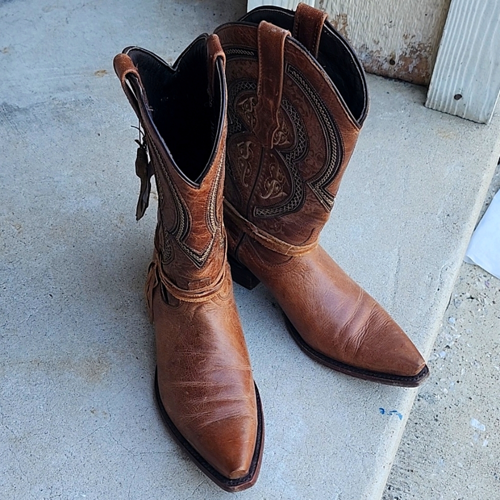 Texas County Boots Pre-owned no tears excellent condition
